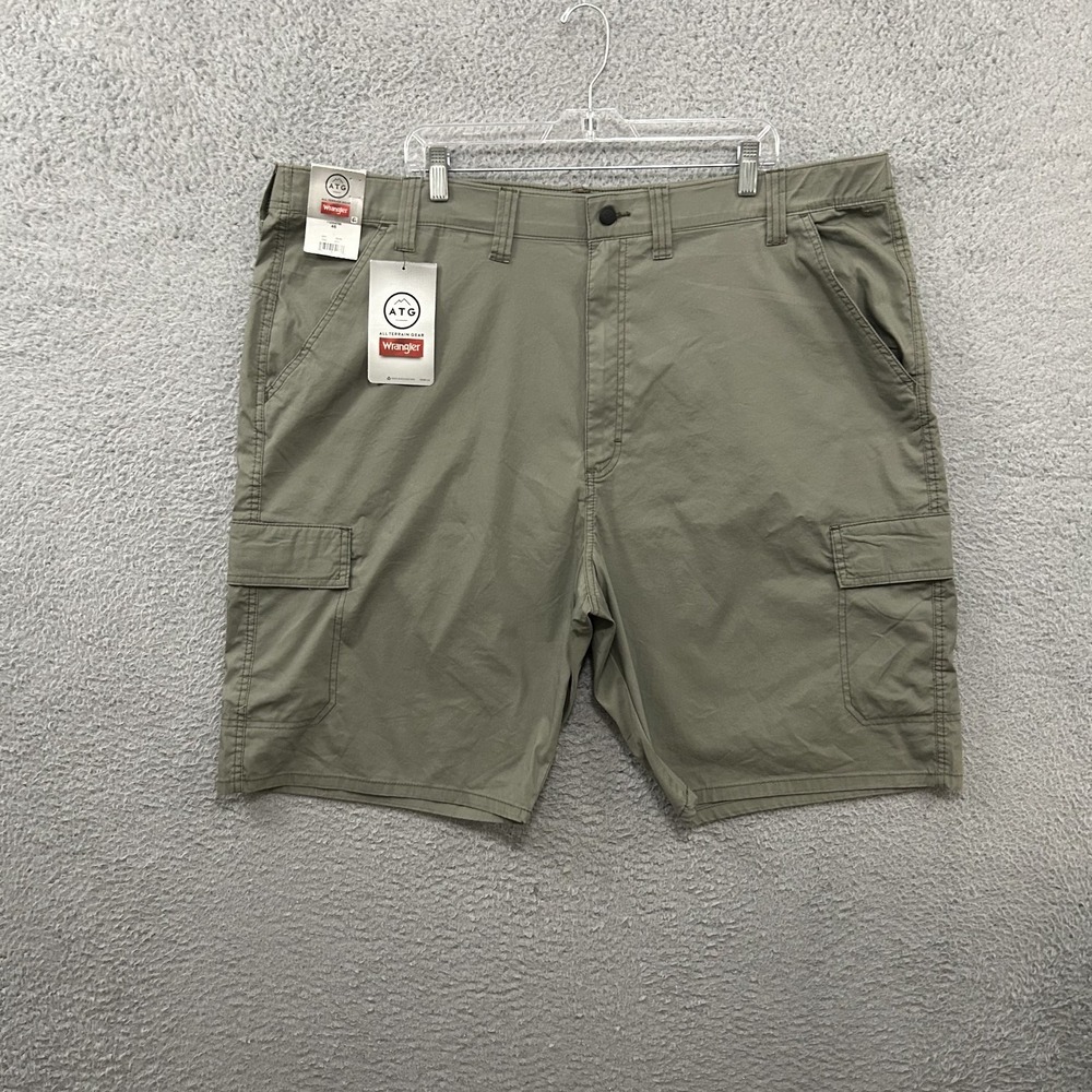 Wrangler Shorts Mens 46 Green Cargo ATG All Terrain Gear Outdoors Stretch Hiking
